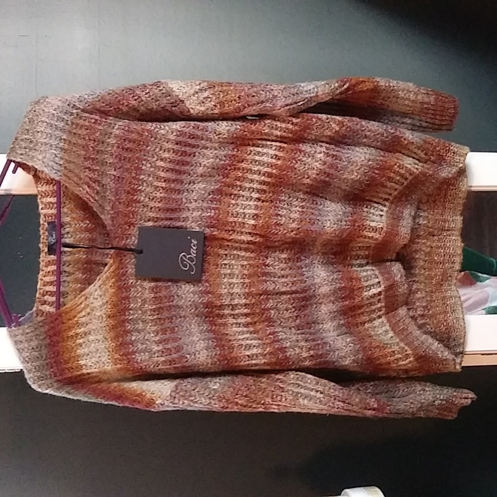 Baci sweater